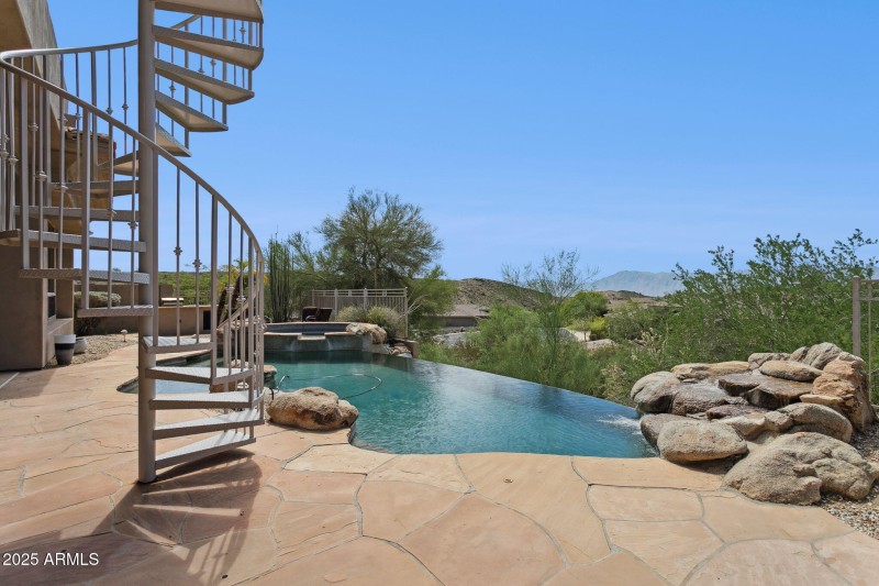 42-web-or-mls-14216-s-5th-st