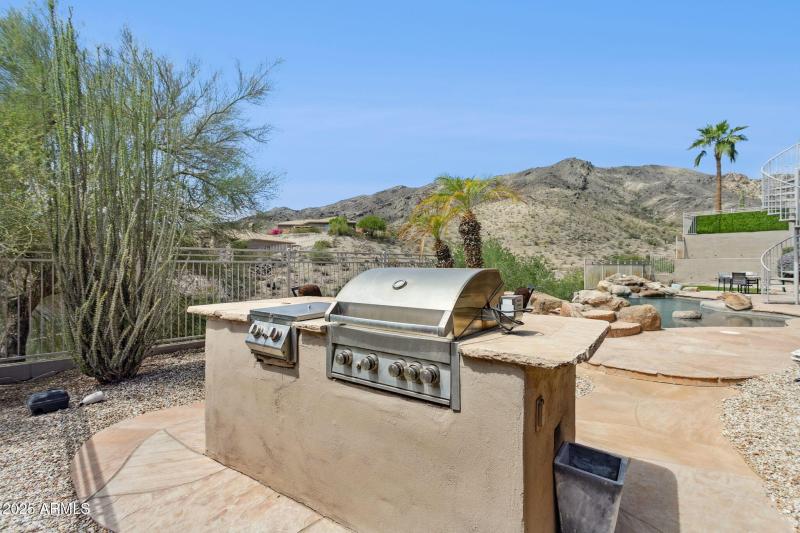 48-web-or-mls-14216-s-5th-st