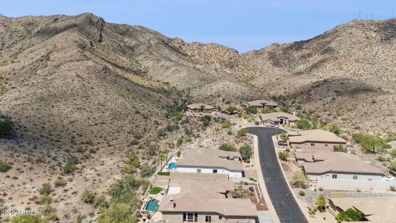 57-web-or-mls-14216-s-5th-st