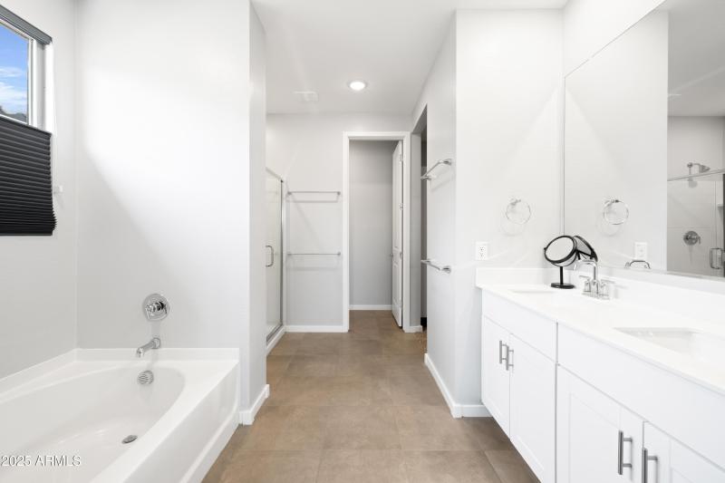 16031 W El Cortez Pl_20