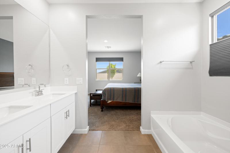 16031 W El Cortez Pl_24