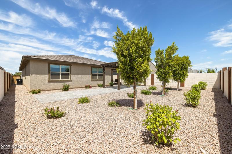 16031 W El Cortez Pl_37