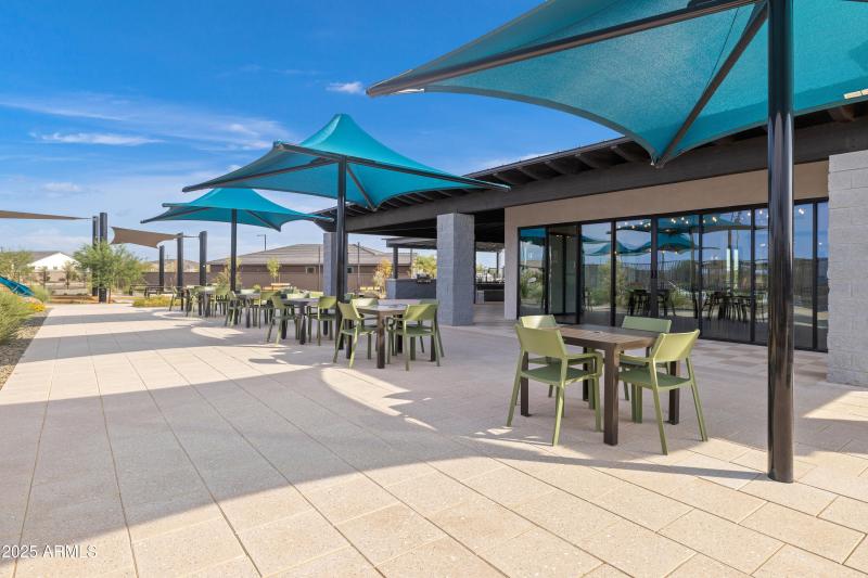 16031 W El Cortez Pl_01