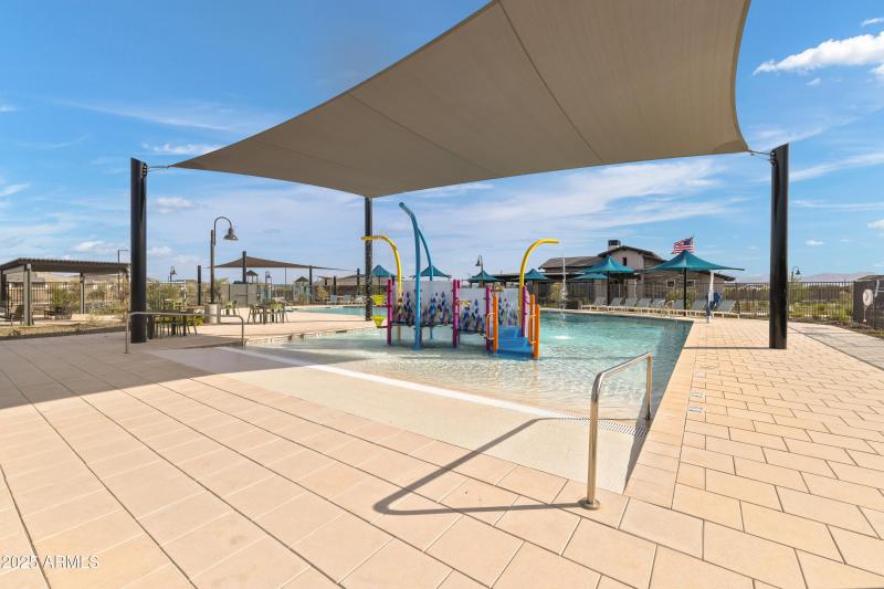 16031 W El Cortez Pl_05