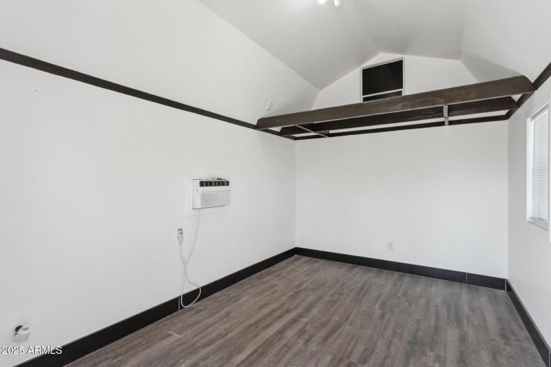 66-web-or-mls-30506-n-60th-st