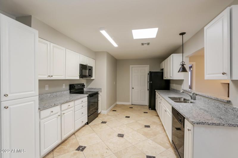 004-photo-kitchen-11307882