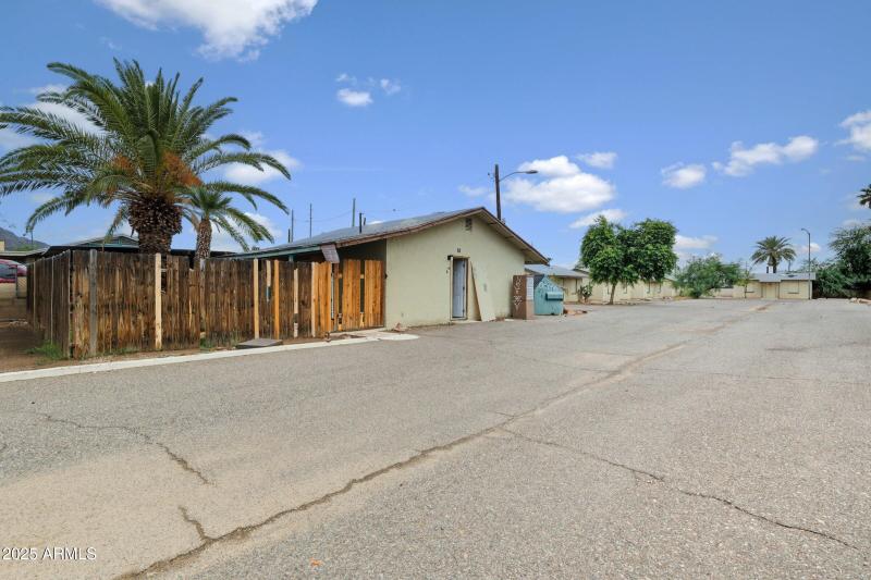 3-custom-1815 W Sahuaro Dr-3