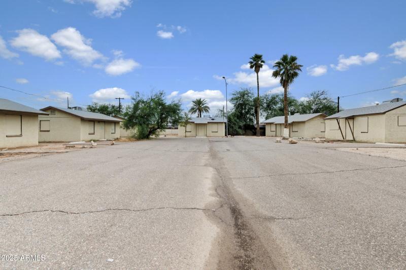 8-custom-1815 W Sahuaro Dr-8