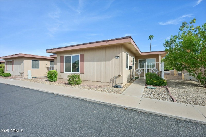 3-web-or-mls-N 98th Ave G-S1809-003