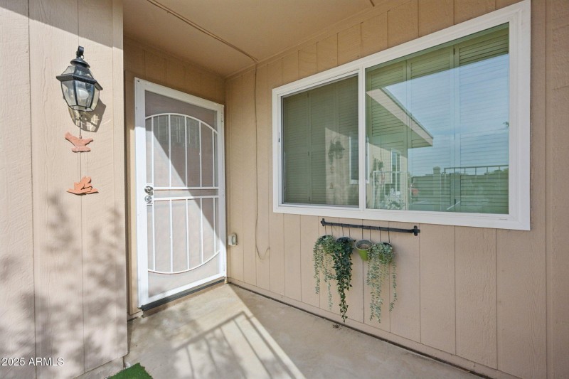 4-web-or-mls-N 98th Ave G-S1809-004