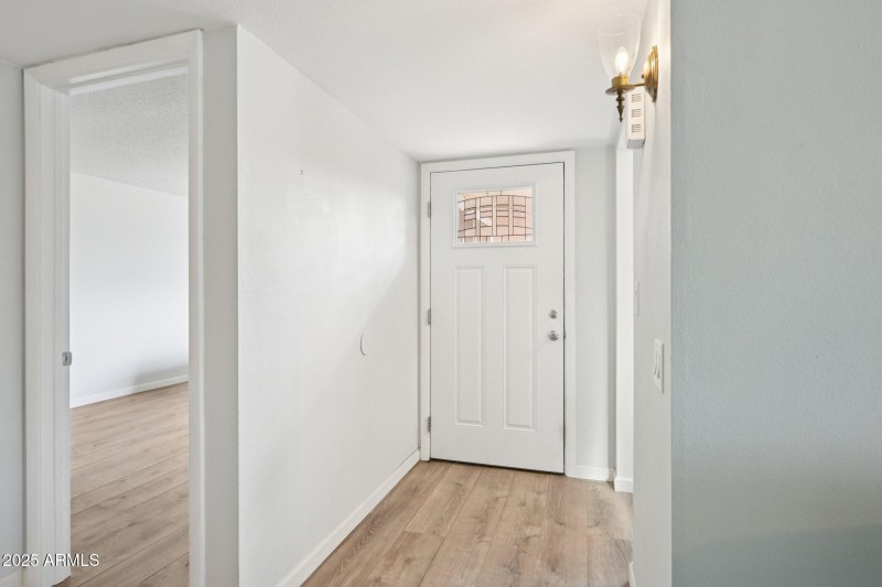 6-web-or-mls-N 98th Ave G-S1809-006