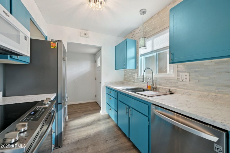 13-web-or-mls-N 98th Ave G-S1809-013