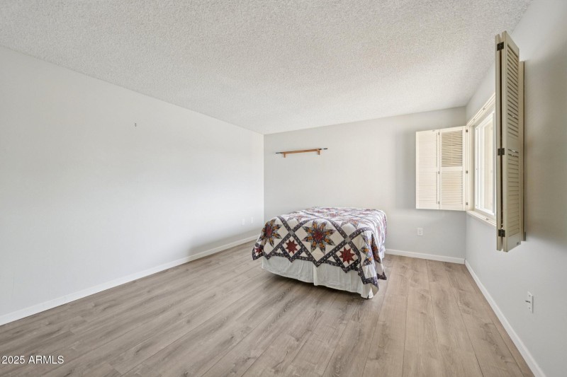 17-web-or-mls-N 98th Ave G-S1809-017