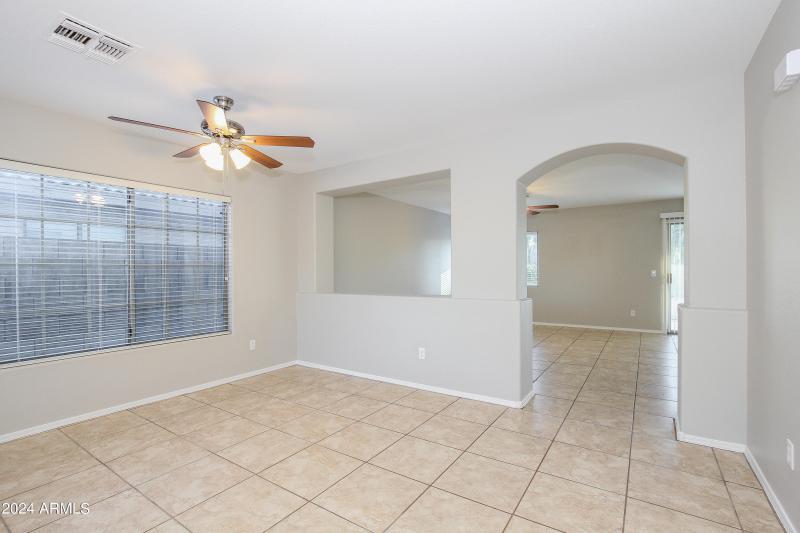 003-photo-living-room-8781681