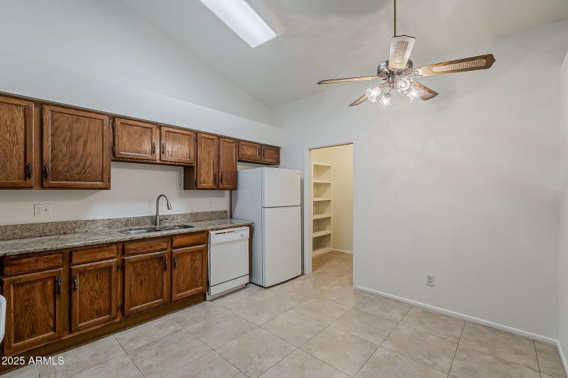 10-web-or-mls-Evergreen-10