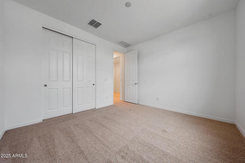 PHX_Landmarke_Lot 1067_Aqua_793_bed2