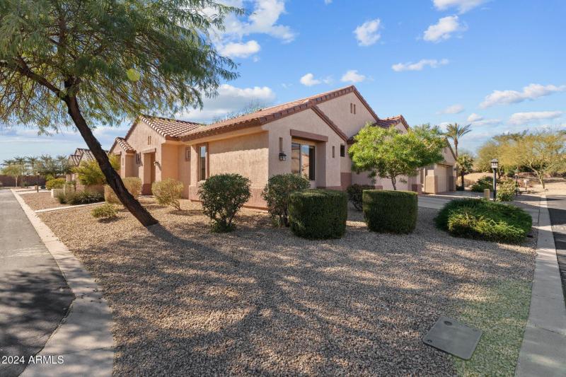 19558 N Desert Garden Dr