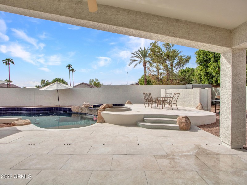 14-Patio-view-from-Primary-(1)