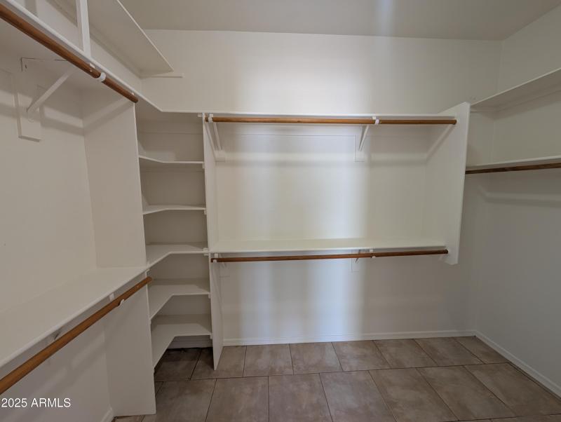 PXL_20250916_203044317