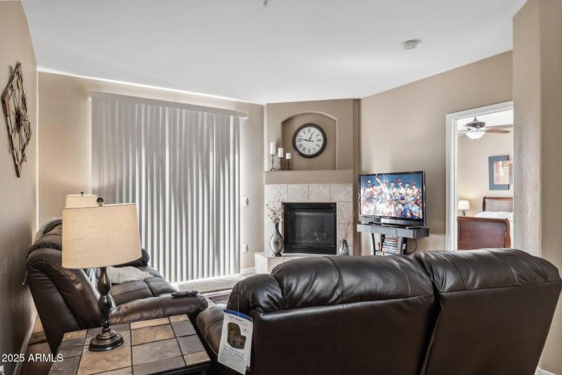 3-web-or-mls-6535-e-superstition-springs