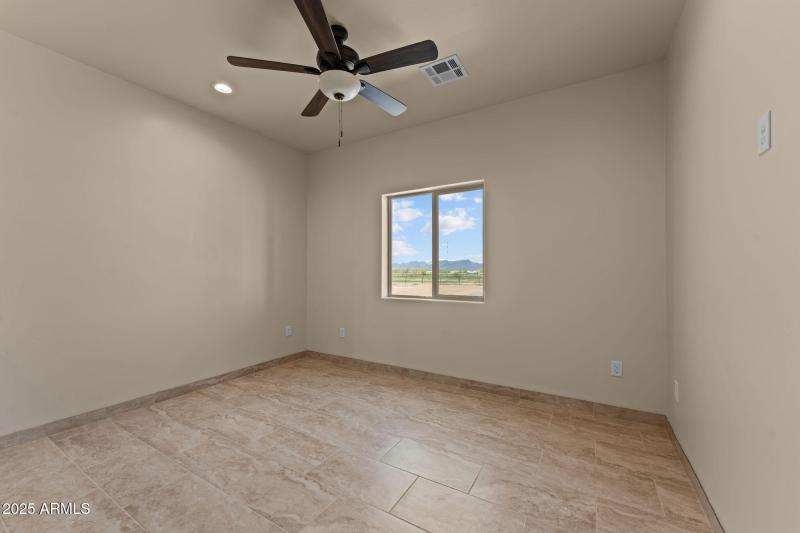 13-web-or-mls-DSC01902