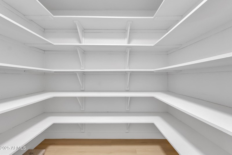 Walk-in Pantry