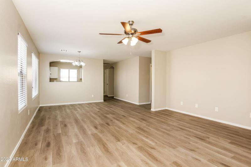 019-photo-living-room-11963967