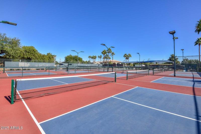 The Vista-Pickle Ball Courts