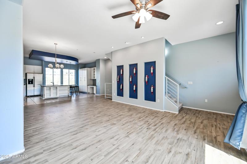 10-6745N93A1158-ocupix