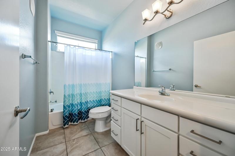 26-6745N93A1158-ocupix