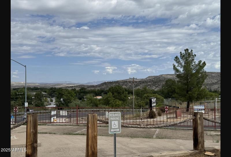 IMG_7609.JPG (5712×4284)