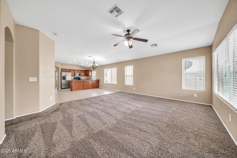 5032 South Rovey Parkway, Buckeye