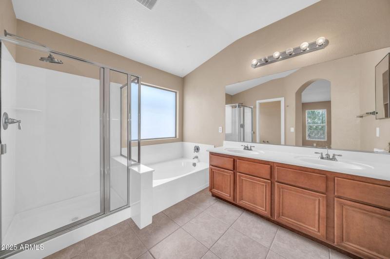 5032 South Rovey Parkway, Buckeye