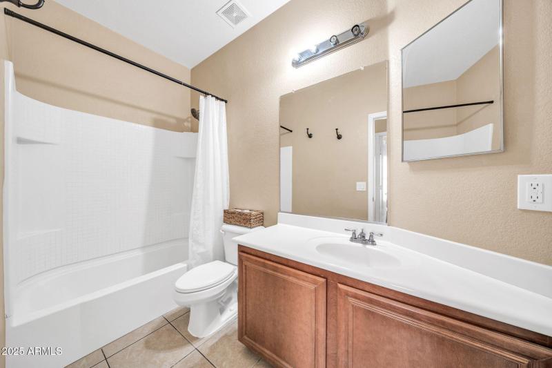 5032 South Rovey Parkway, Buckeye