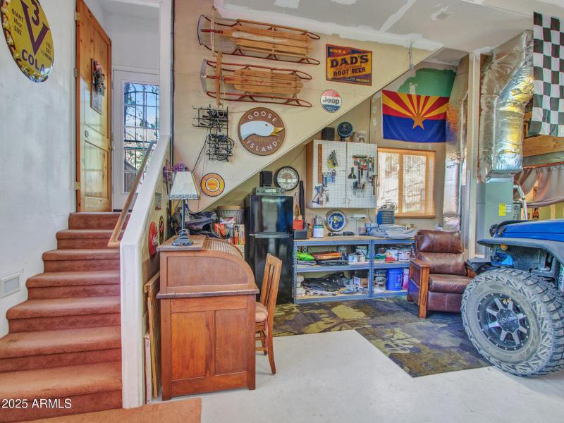 4785 Ponderosa Ave. - Photo - 05-Garage