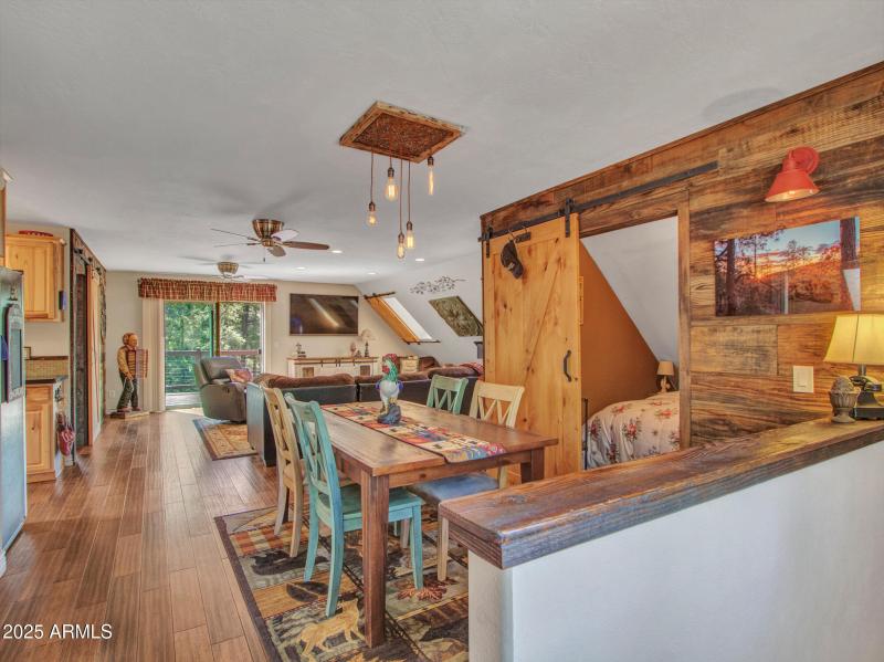 4785 Ponderosa Ave. - Photo - 06-Dining