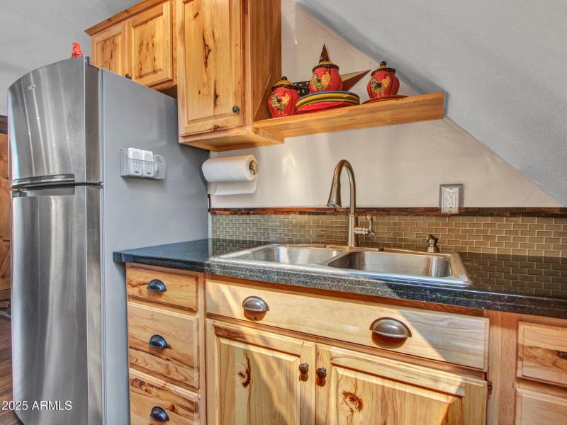 4785 Ponderosa Ave. - Photo - 09-Kitchen