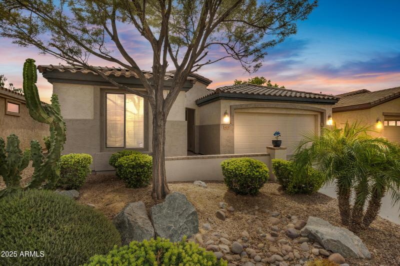 4237 E Blue Spruce Ln-42