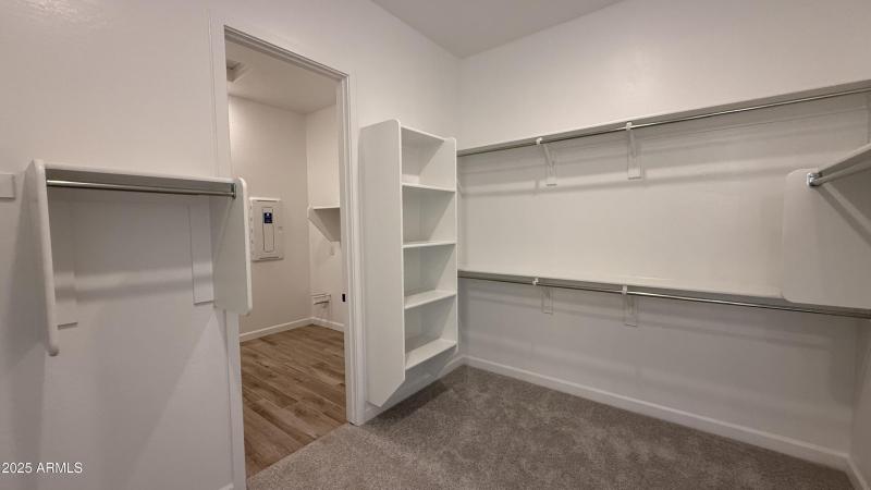 025 - Owner's Walk In Closet