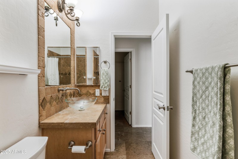 Downstairs_Bathroom_Photo_2