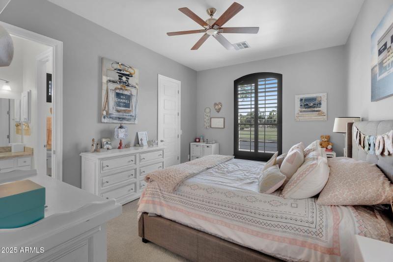 50-web-or-mls-Scorpio-61