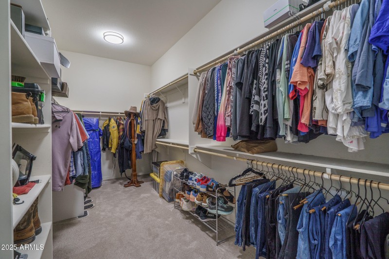 20) PRIMARY CLOSET A