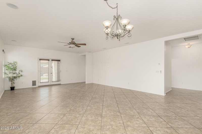 13 - South View 7048