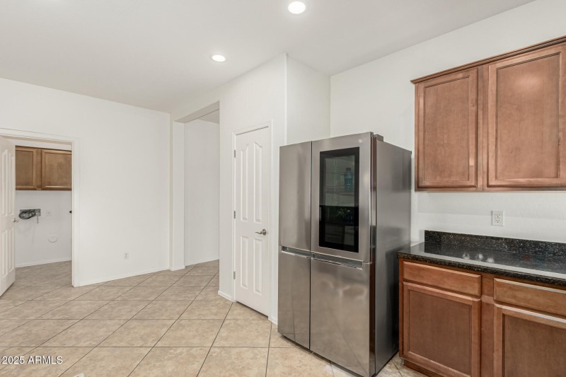 19 - South View 7048