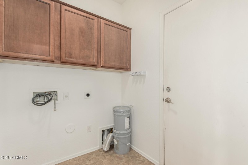 33 - South View 7048