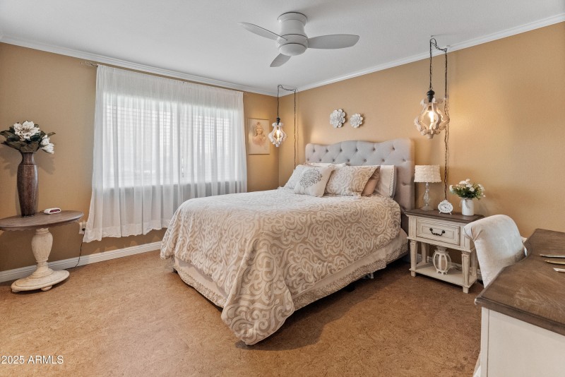 10229 W Bolivar Dr-1