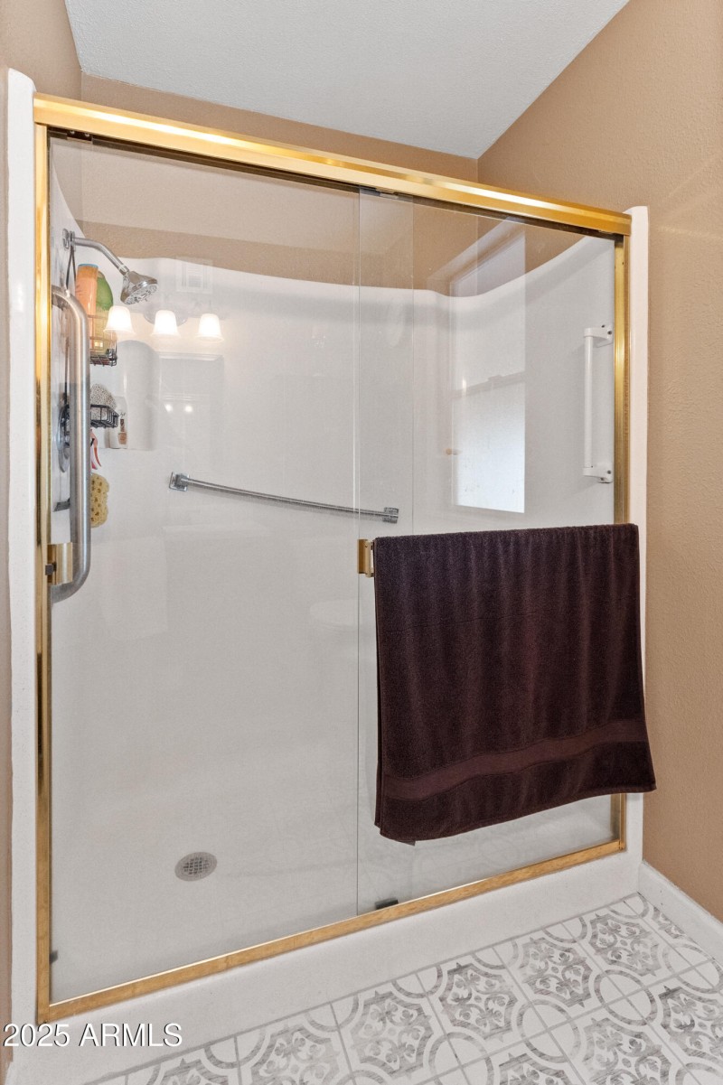 10229 W Bolivar Dr-9