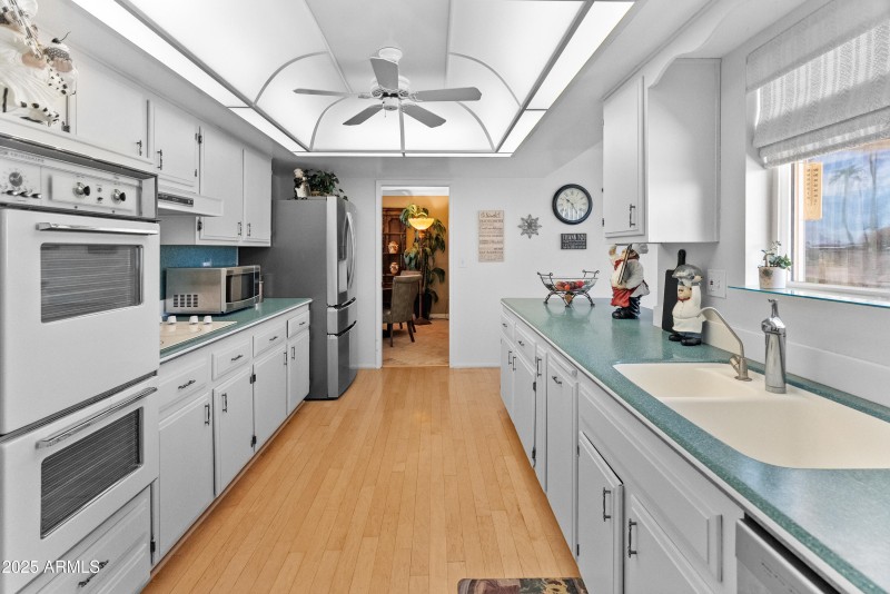 10229 W Bolivar Dr-19