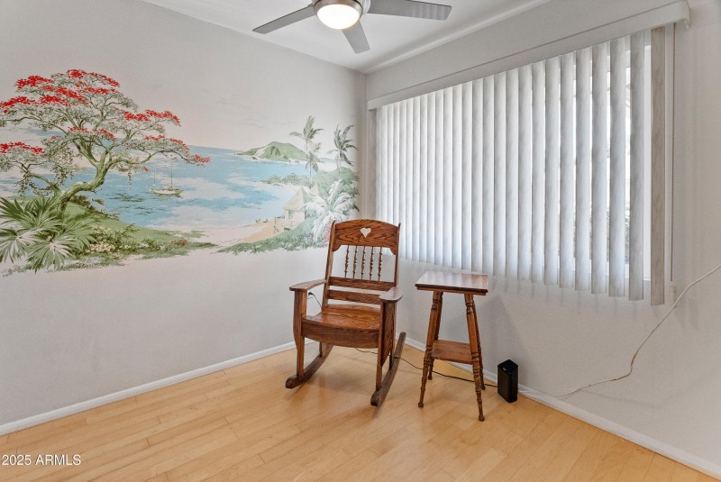 10229 W Bolivar Dr-21