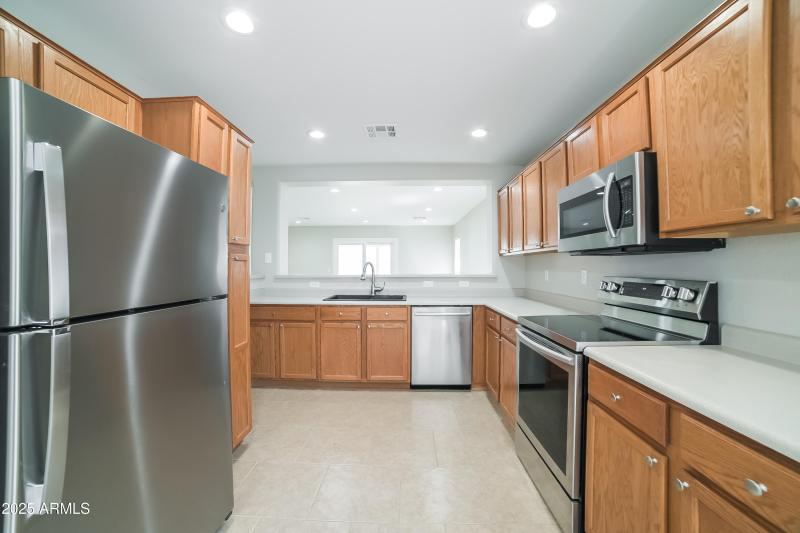 1015459.22650 W Pima St - Kitchen_1